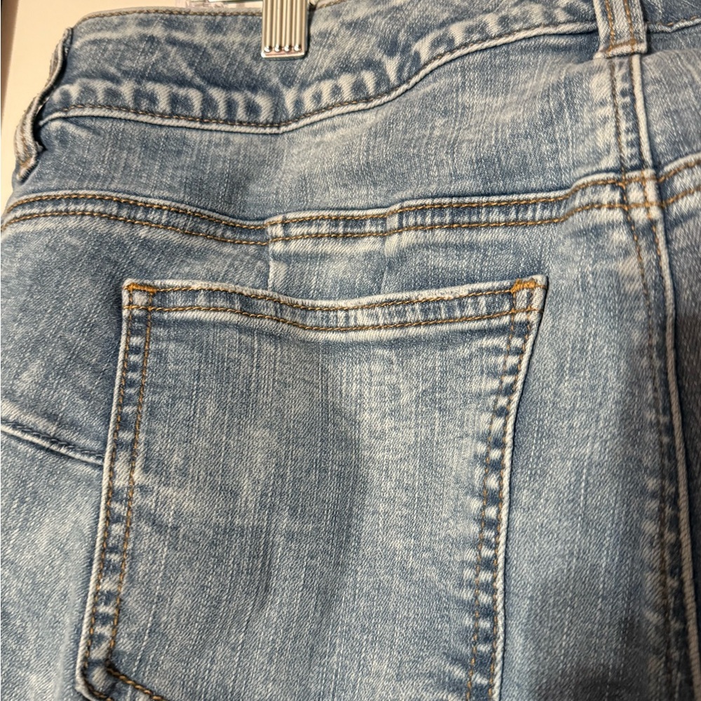 Torrid Women's Light Blue Straight Leg Jeans - Picture 13 of 15